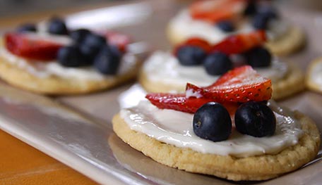 Individual Fruit Pizzas