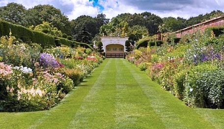 20120326_Arley03 The double herbaceous border is the crown jewel of the garden, planted in 1846.
