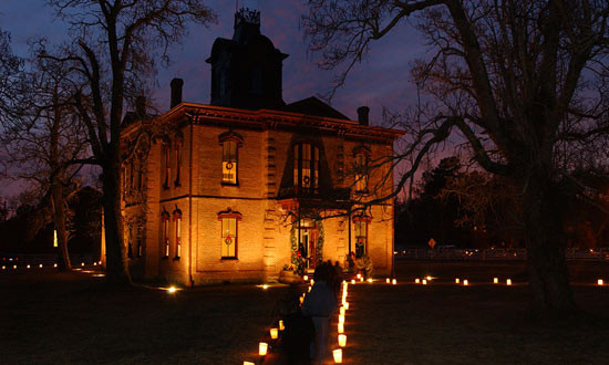 Candlelight Tour at Old Washington State Park